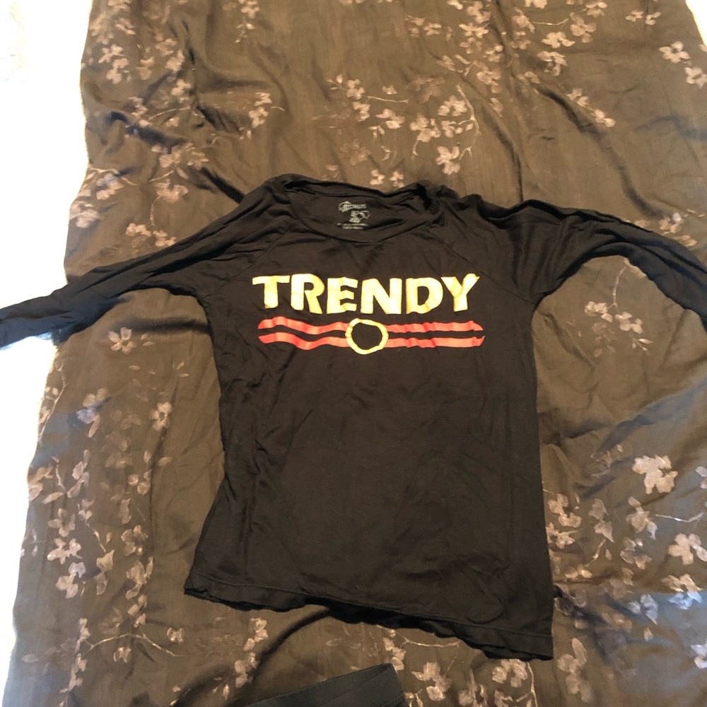 Outfit - Picture 2 of 3